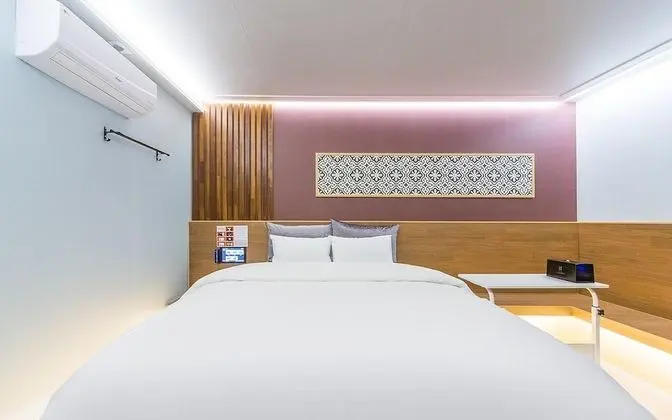 Oda (Deluxe Room (No Hard 2PC 65 inch))