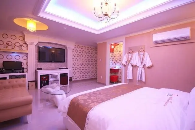 Oda (Special room (Netflix viewing availab)