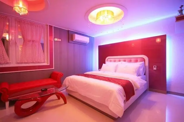 Oda (Standard room (Netflix viewing availa)