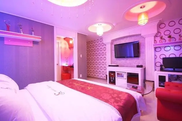 Oda (Standard room (Netflix viewing availa)