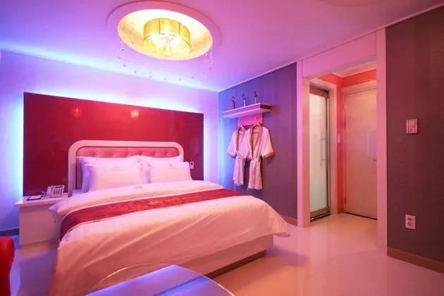 Oda (Standard room (Netflix viewing availa)