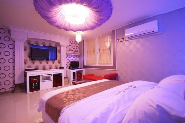 Oda (Standard room (Netflix viewing availa)