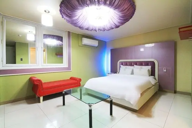 Oda (Standard room (Netflix viewing availa)