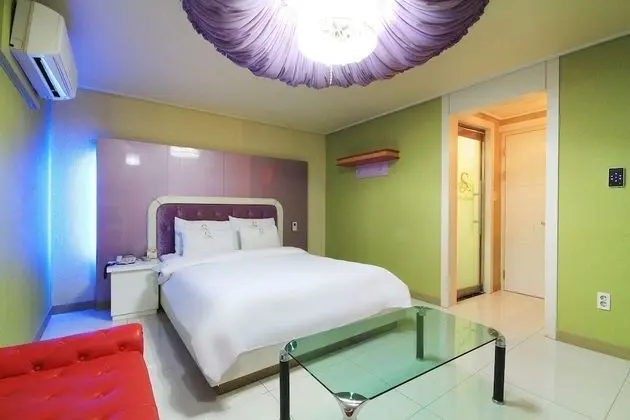 Oda (Standard room (Netflix viewing availa)