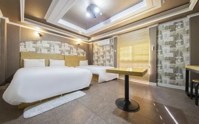 Oda (Two-bedroom-1 room for 3 people)