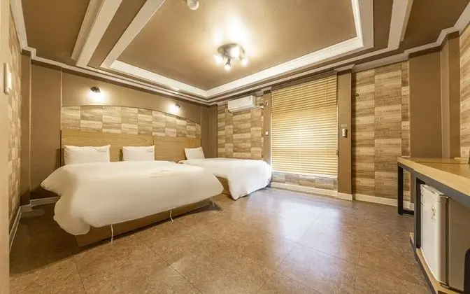 Oda (Two-bedroom-1 room for 3 people)