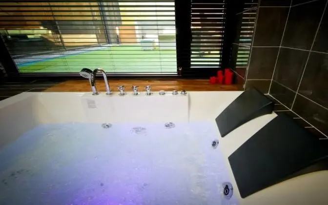 Oda (STAY 1 (Whirlpool Spa Duplex))