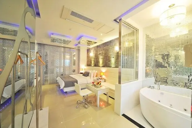 Oda (Suite room (drive-in))