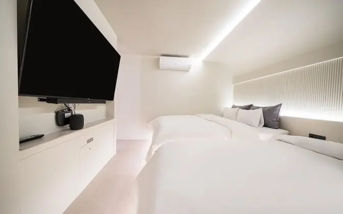 Oda (Family Party Suite (6 Person Party Ro)