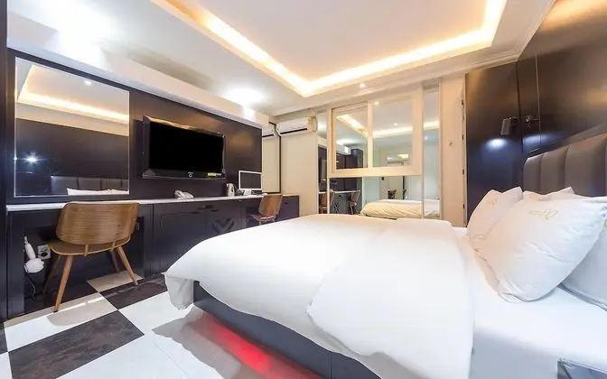 Oda (Deluxe room (Netflix available mattre)
