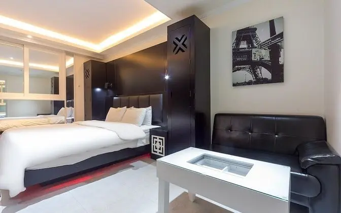 Oda (Deluxe room (Netflix available mattre)