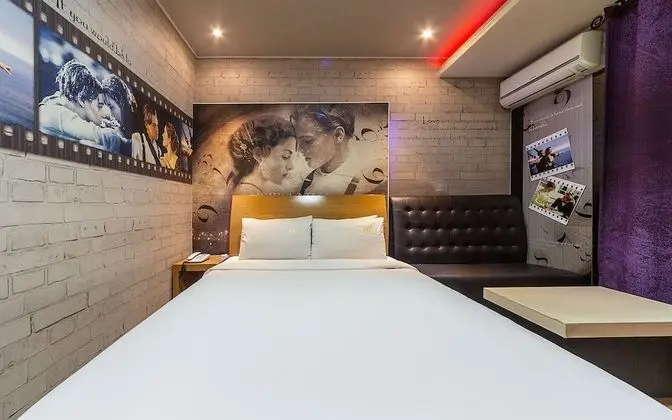 Oda (Standard room (Netflix available))