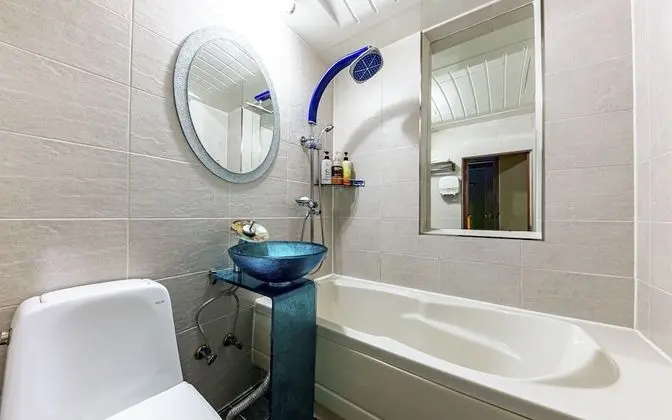 Oda (Deluxe (Netflix Available))