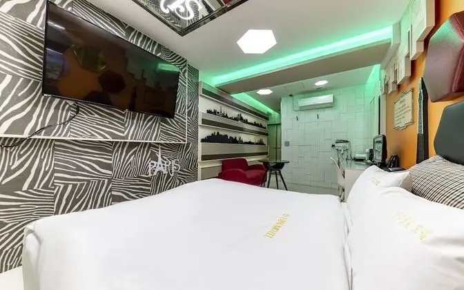 Oda (Premium (Netflix Available))