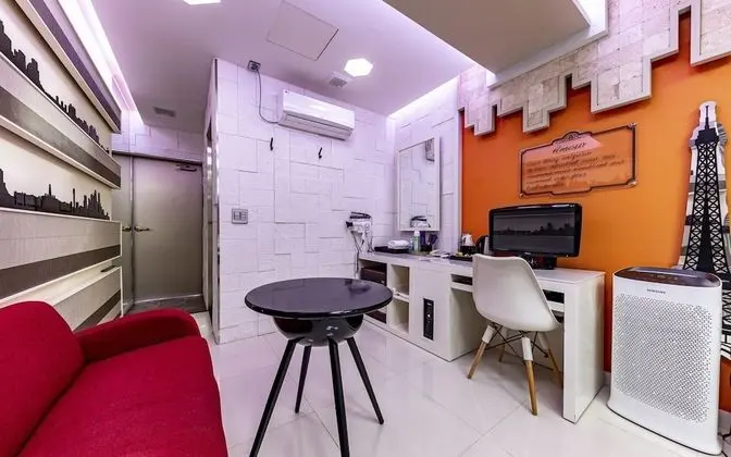 Oda (Premium (Netflix Available))