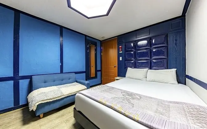 Oda (Standard (Netflix Available))