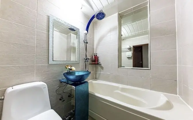 Oda (Standard (Netflix Available))