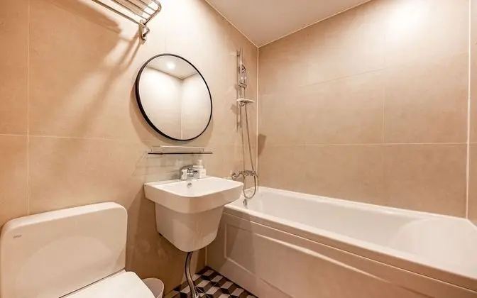 Oda (Deluxe (Netflix Available Bidet))