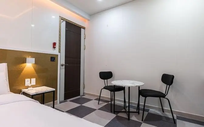 Oda (Deluxe (baggable) (high-end no-hard P)