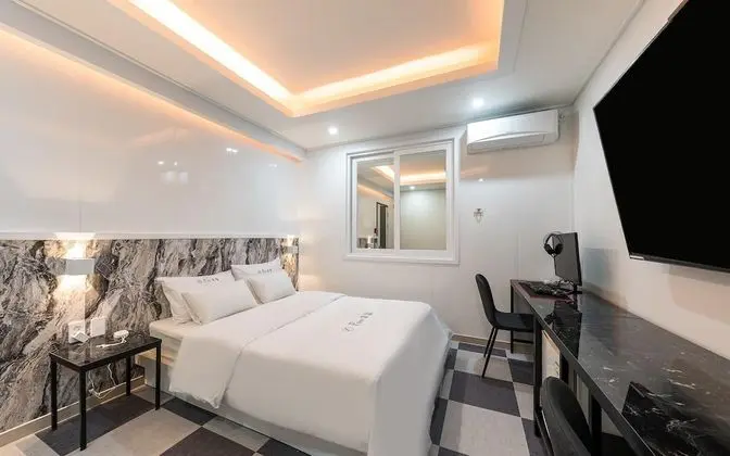 Oda (Premium (baggable) (high-end no-hard )