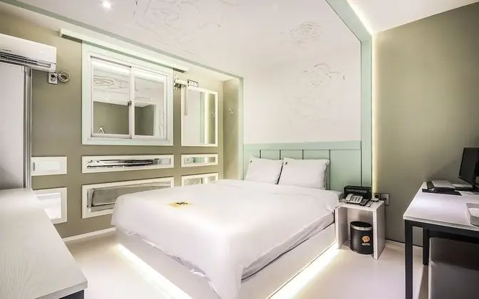 Oda (Better rooms (stylers available semi-)