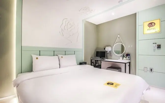 Oda (Better rooms (stylers available semi-)