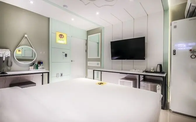 Oda (Better rooms (stylers available semi-)