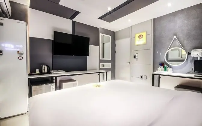 Oda (Better rooms (stylers available semi-)