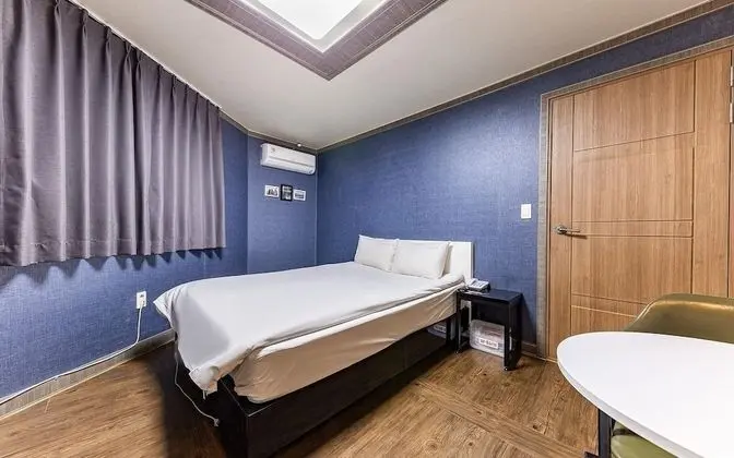 Oda (General Room B (Netflix viewing avail)