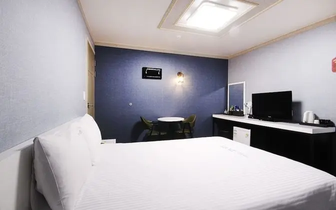 Oda (General Room B (Netflix viewing avail)