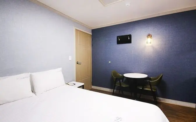 Oda (General Room B (Netflix viewing avail)