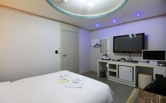 Oda (Semi-Special Room)
