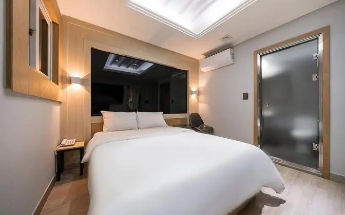 Oda (Suite room (Parking))