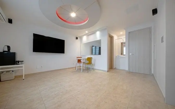 Oda (Deluxe Room - Parking for more than 6)