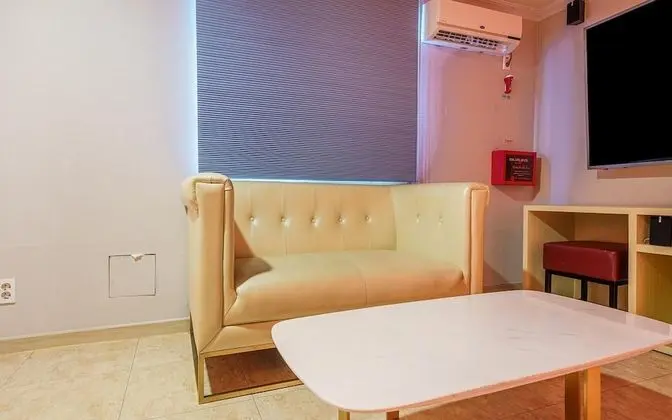 Oda (Deluxe Room - Parking for more than 6)