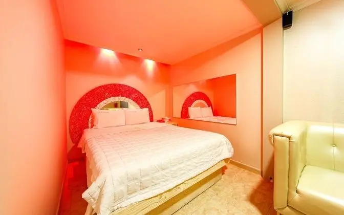 Oda (Deluxe Room - Parking for more than 6)