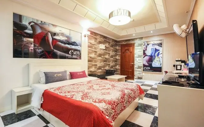 Oda (Special Room)