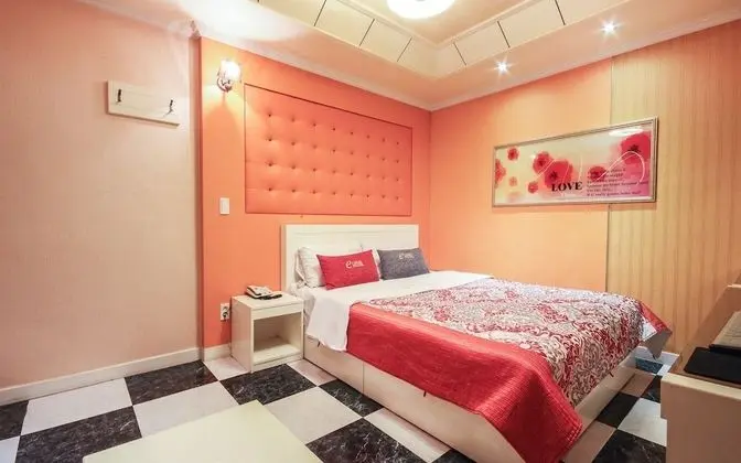 Oda (Standard Room)