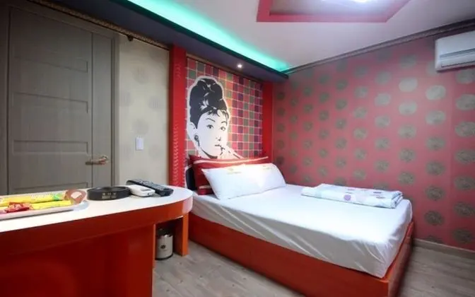 Oda (Standard Room-Bed)