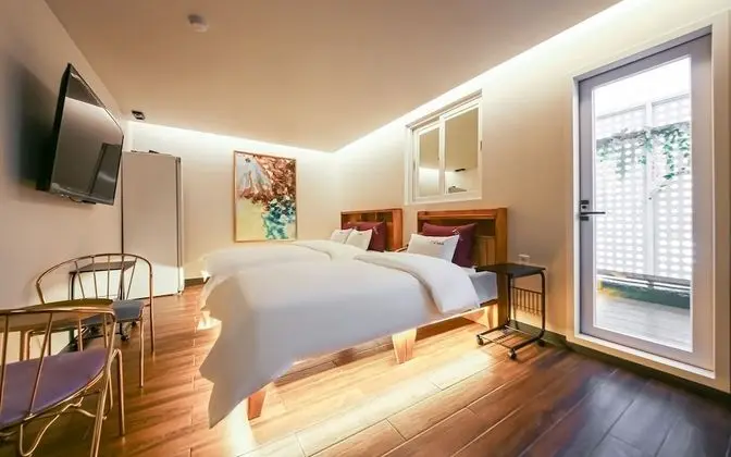 Oda (Terrace Twin Room (With Styler Netfli)