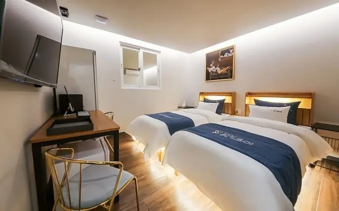 Oda (Twin Room (with styler) (Single + Sin)