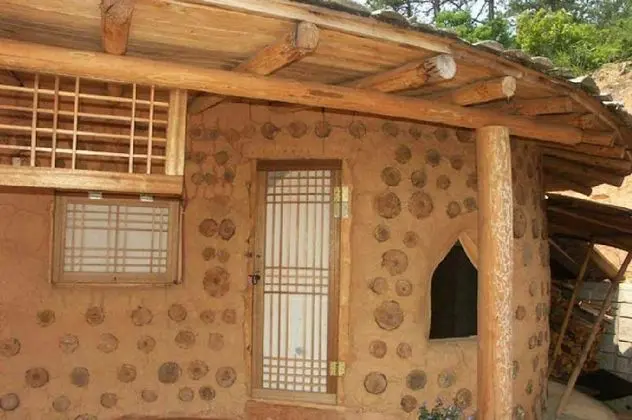 Traditional Stüdyo (5 PY Ondol: Yong Dam Daem)