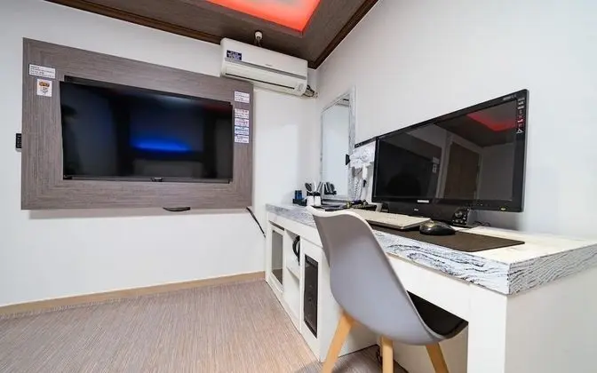 Oda (Deluxe rooms (Netflix Disney+ TVING W)