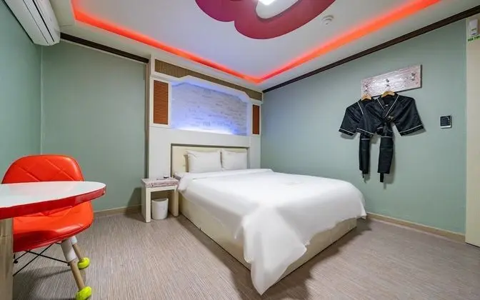 Oda (General rooms (Netflix Disney+ TVING )