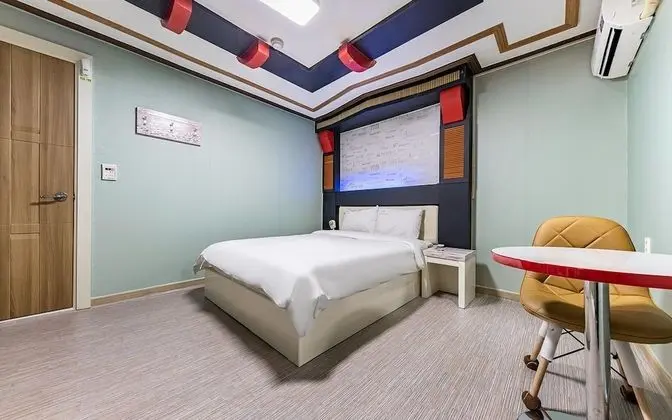 Oda (General rooms (Netflix Disney+ TVING )
