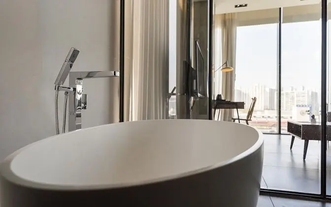 Oda (Penthouse City View Breakfast PKG (Br)