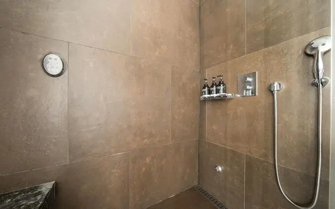 Oda (Penthouse City View Breakfast PKG (Br)