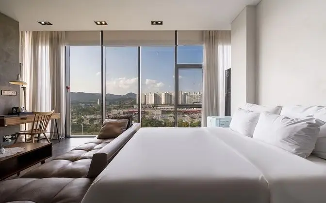 Oda (Penthouse City View Breakfast PKG (Br)