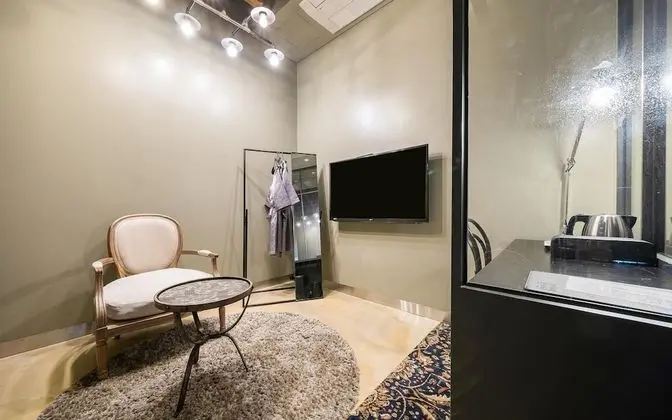 Oda (Studio Suite Breakfast PKG (Breakfast)