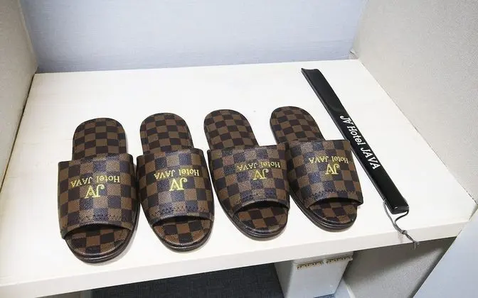 Oda (Deluxe room twin (double + single + s)